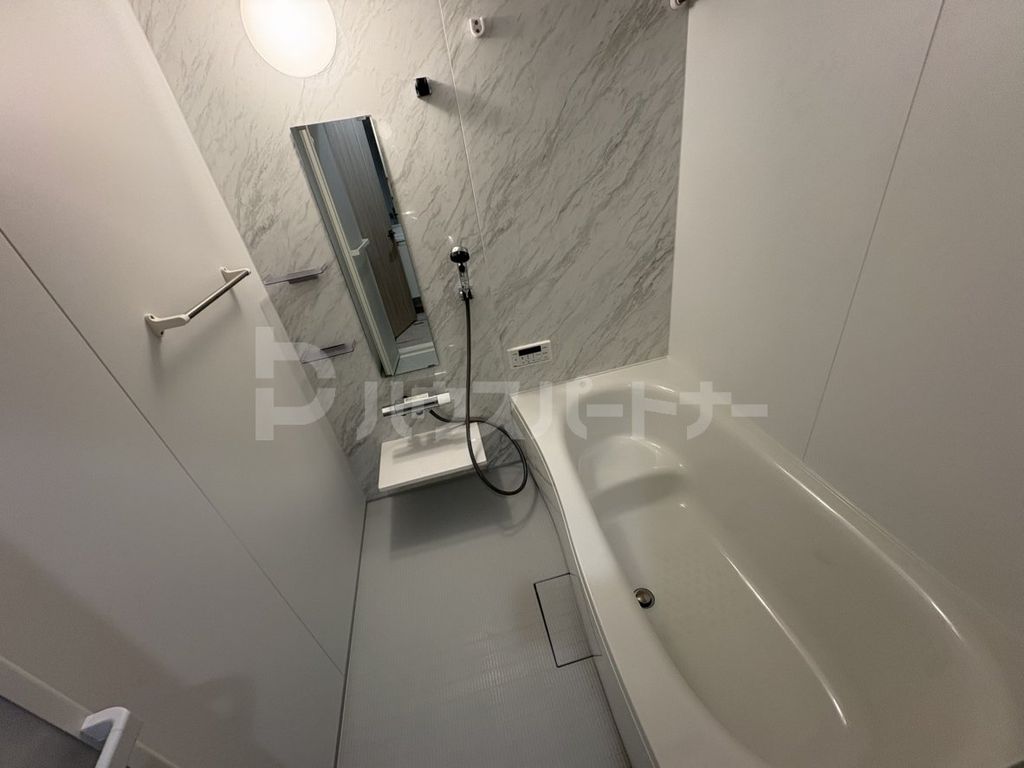 バス・シャワールーム　バス