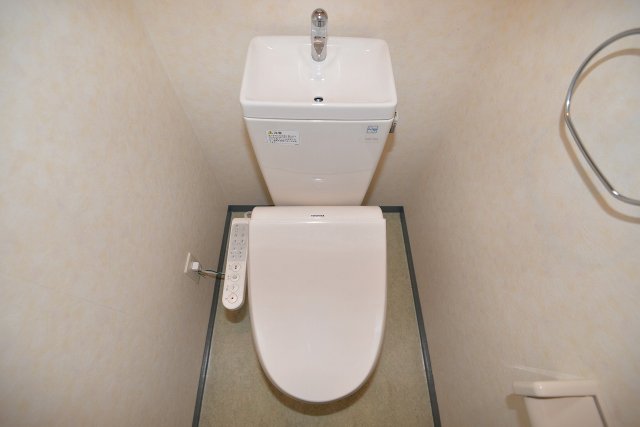 トイレ　ゆったりとした空間のトイレです