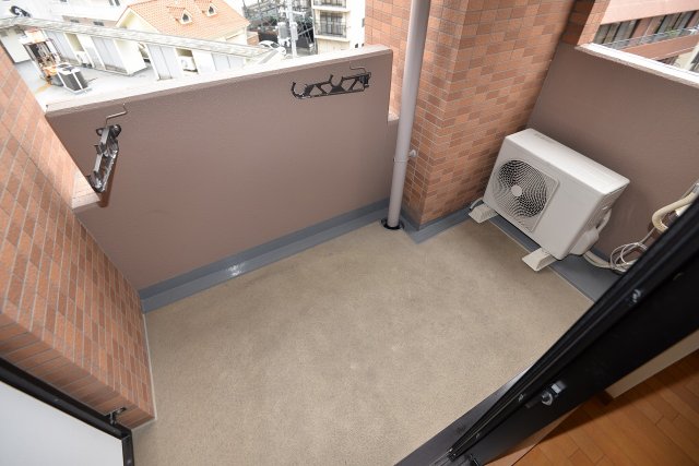 バルコニー　お洗濯にも便利なバルコニー付き