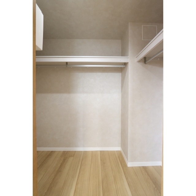 トイレ　上部収納＆手洗い器付き◎