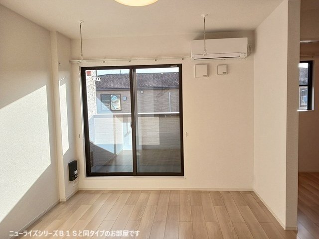 居室・リビング　同タイプのお部屋です（現況を優先します）