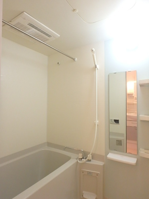 バス・シャワールーム　図面と現状に相違がある場合には現状を優先