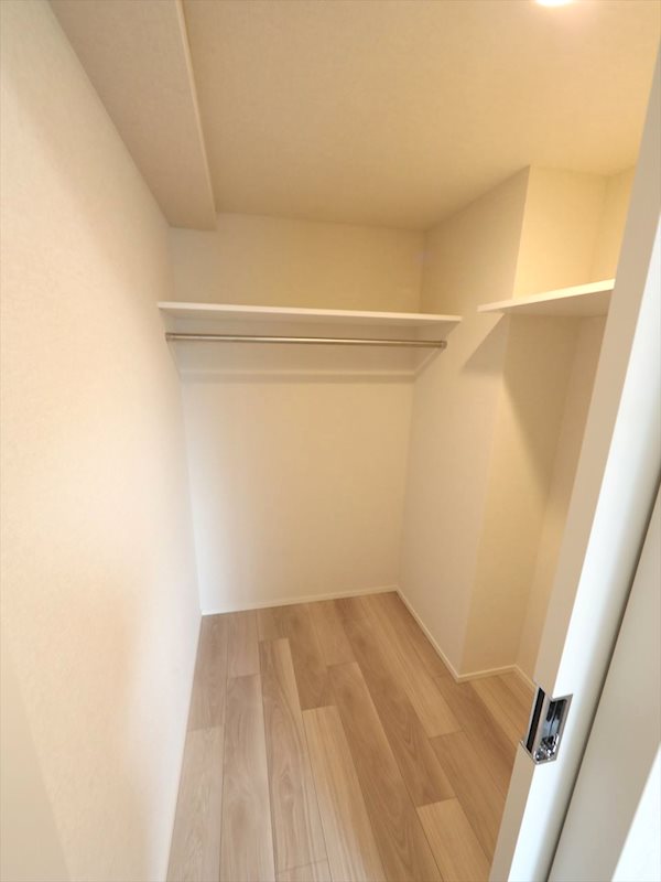 収納　ウォークインクローゼット（収納充実しています）