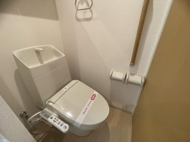 広島電鉄江波線 舟入川口町駅 徒歩5分 3階建 築12年のトイレ写真