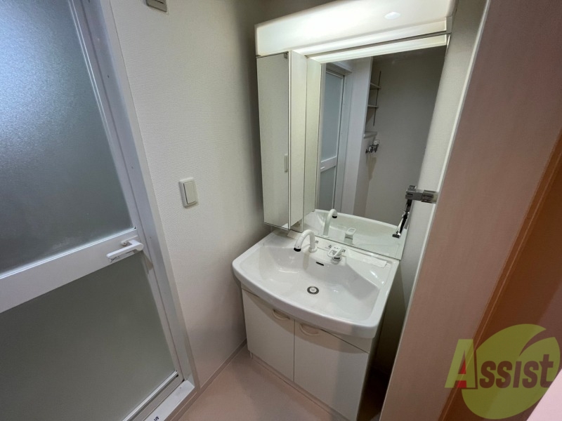 洗面設備　シャンプードレッサーで身支度もラクラクです！