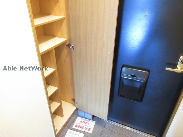 玄関　※同物件、別部屋の写真です