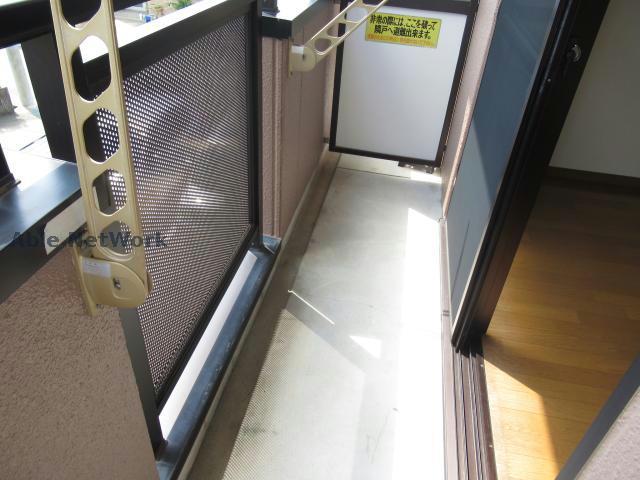 バルコニー　※同物件、別部屋の写真です