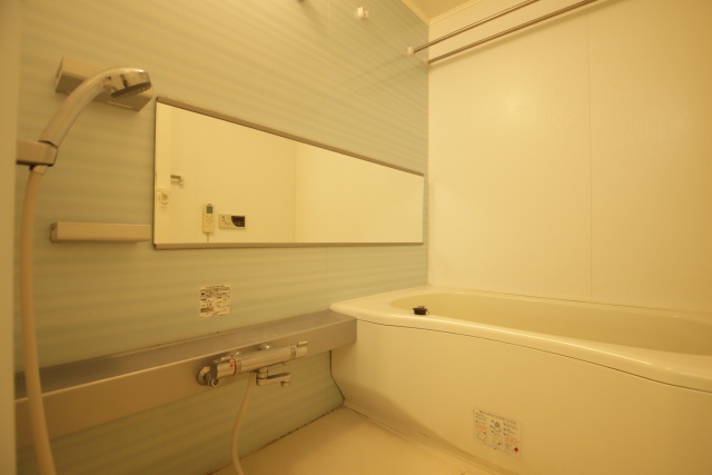 バス・シャワールーム　※別室の参考写真の為、現況優先です。