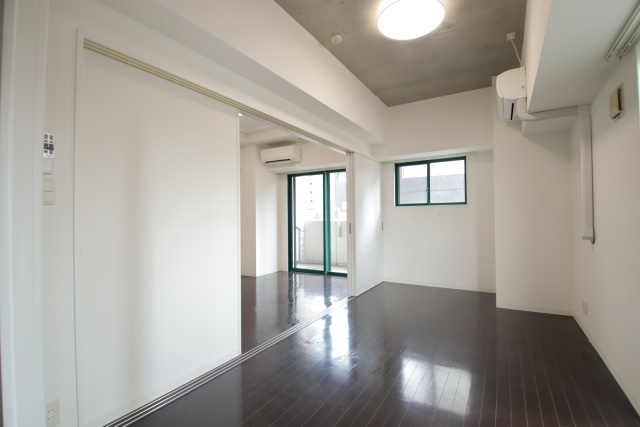 居室・リビング　※別室の参考写真の為、現況優先です。