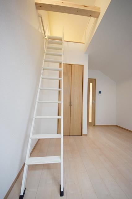 その他設備　★ロフトまでの階段です★