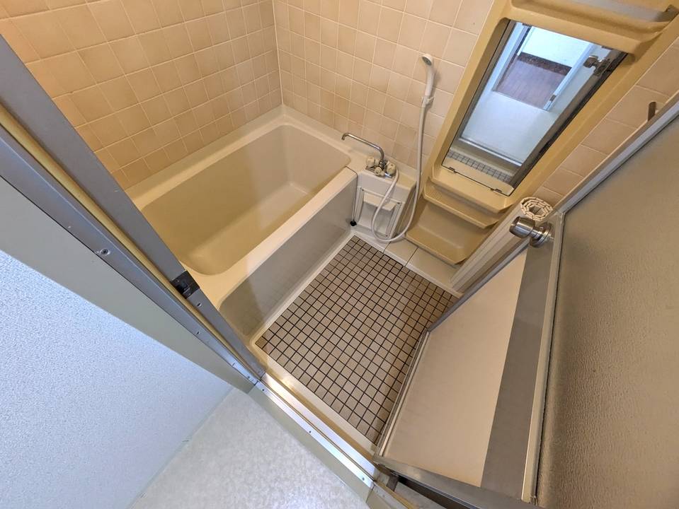 バス・シャワールーム　浴室