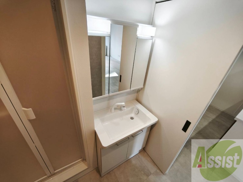 洗面設備　シャンプードレッサーで身支度もラクラクです！