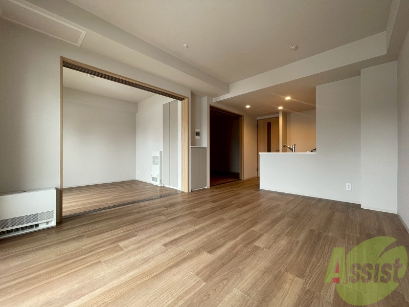 居室・リビング　広々としたリビングですね。使い勝手がよさそうですね！