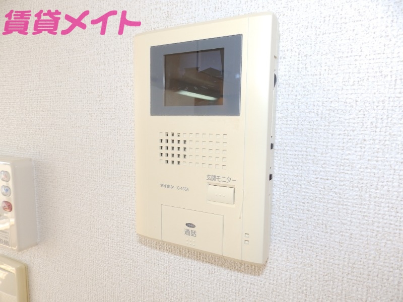 セキュリティ　同型反転部屋写真です。