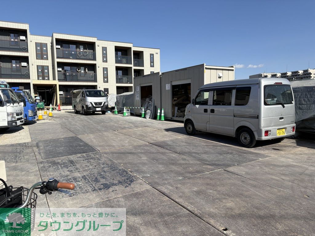 駐車場　駐車場