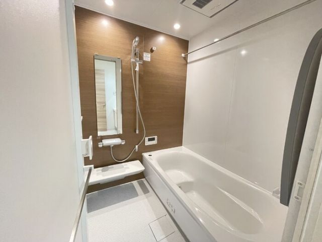 バス・シャワールーム