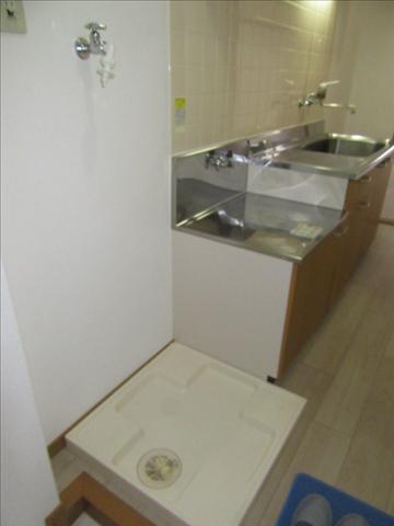 その他設備　室内に洗濯機置けますよ