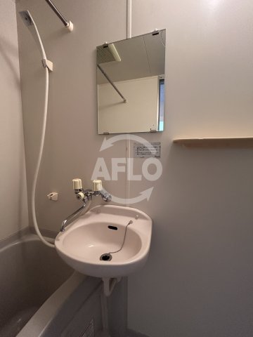 洗面設備　プレリュード江坂　洗面台