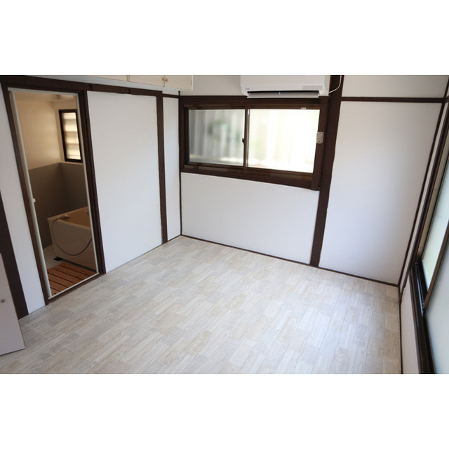 居室・リビング　洋室