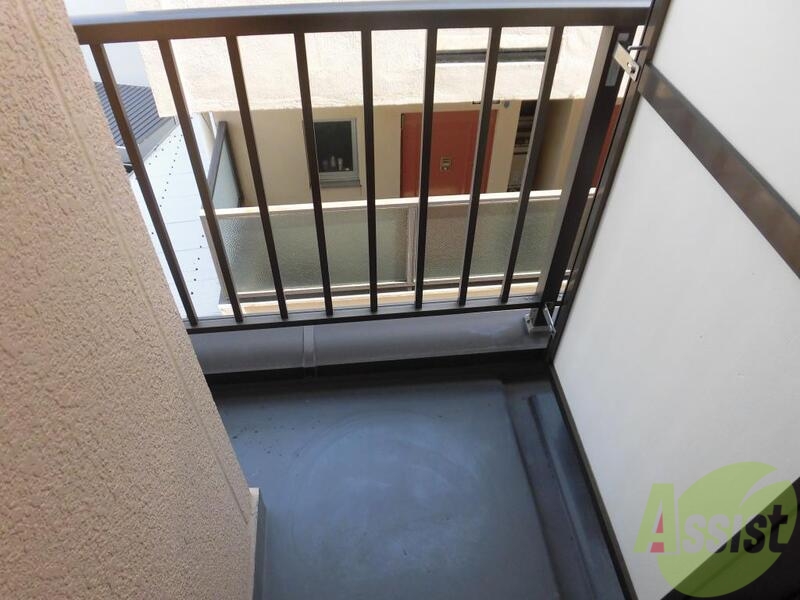 バルコニー　コンパクトなバルコニー