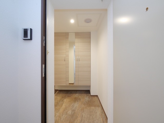 玄関　他号室