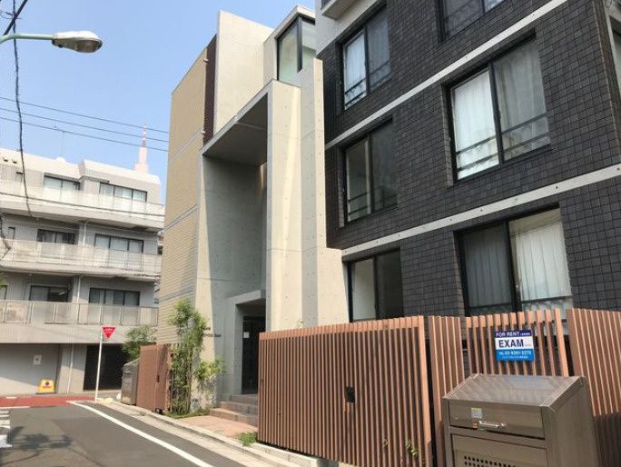 エントランス　ゆとりのあるエントランスです