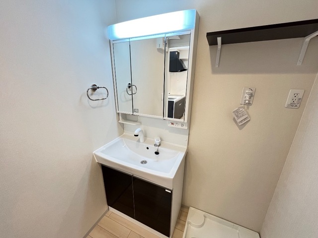 建物外観　省エネ性能ラベル