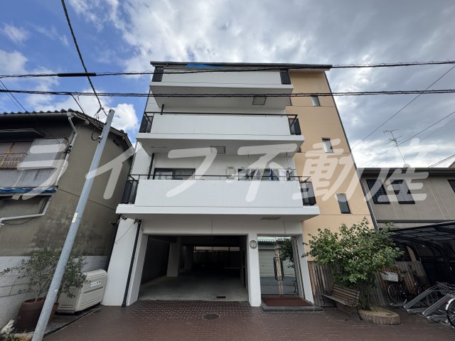 建物外観　外はこのようになっています