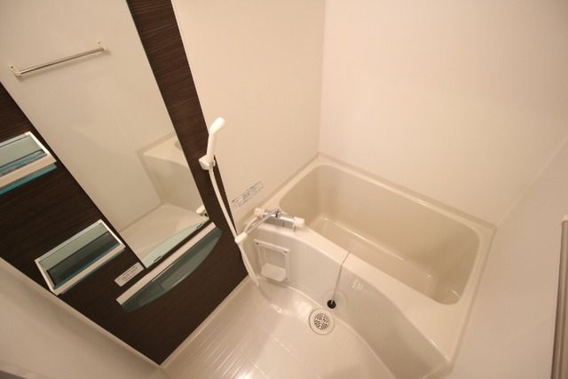 バス・シャワールーム　オシャレなバスルーム