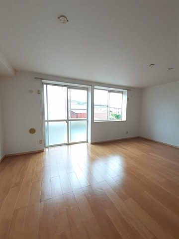 居室・リビング　こちらのリビングで趣味の時間をお楽しみください