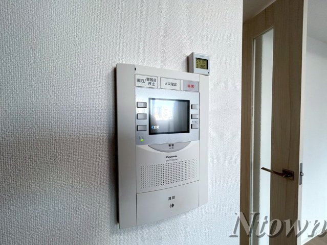セキュリティ　モニター付きインターフォンです
