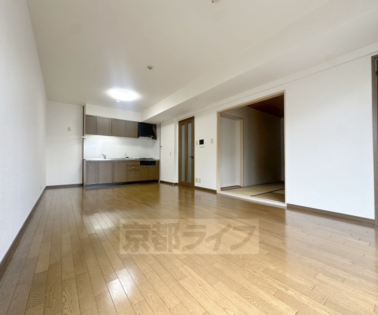 バス・シャワールーム　分譲マンションのような浴室。