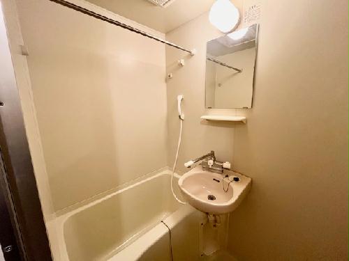 バス・シャワールーム　設備・仕様は号室により異なる為、現状を優先いたします。