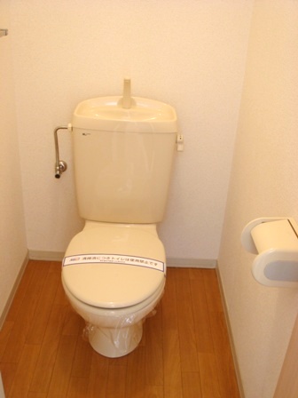 ディアス春日A棟のトイレ写真