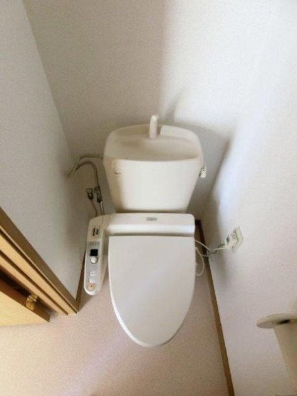 トイレ　図面と現状に相違がある場合には現状を優先