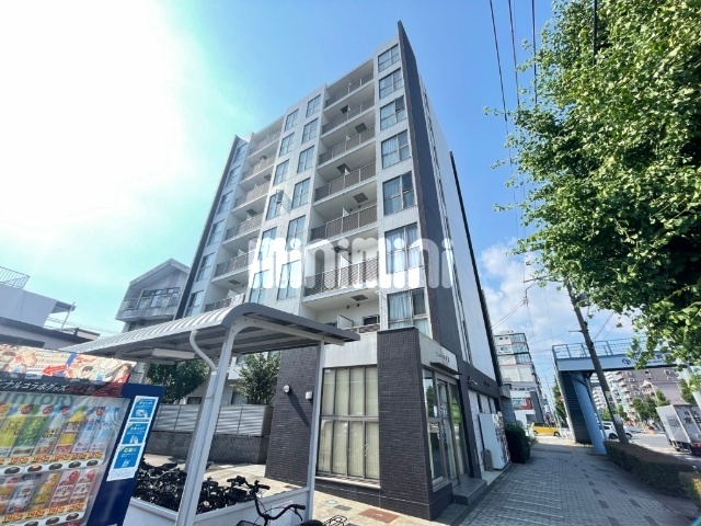 建物外観　光インターネット契約可能、オートロック付マンションです。