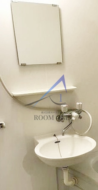 洗面設備　洗面台です。