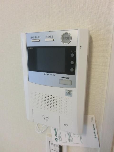 セキュリティ　来訪者の顔を確認できるＴＶドアホン