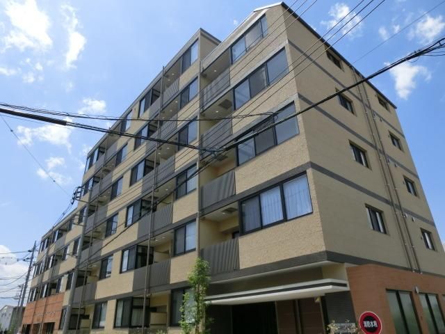 建物外観　ＲＣ造オートロックマンション・駅まで徒歩9分