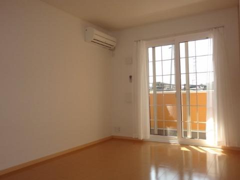 居室・リビング　室内