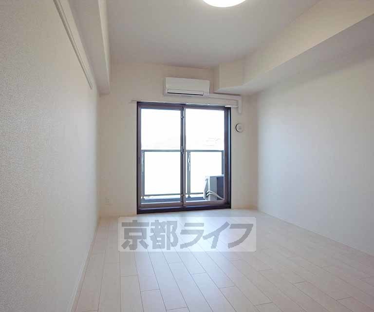 居室・リビング　綺麗なお部屋です。