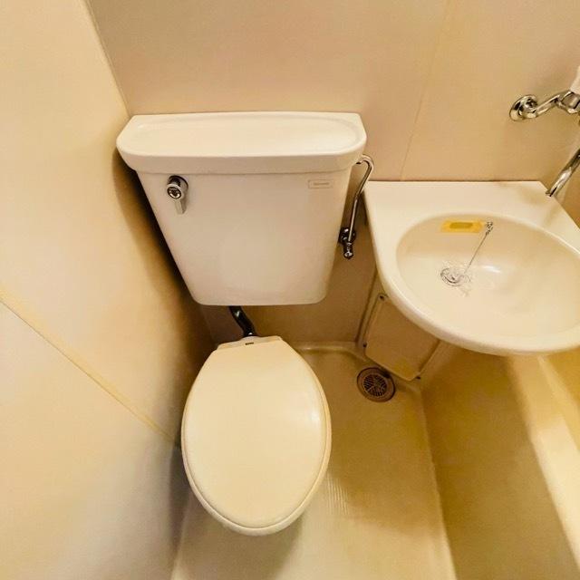 トイレ　トイレ