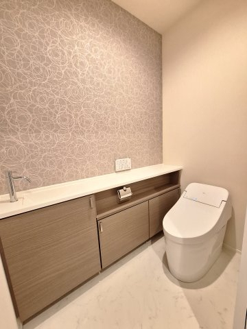 トイレ　★温水洗浄便座★