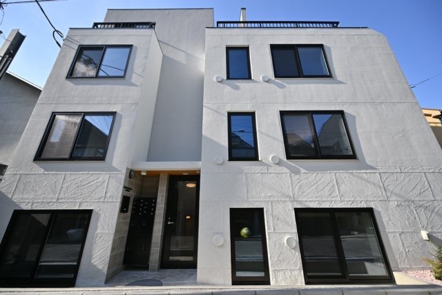 建物外観　落ち着いた雰囲気の外観です