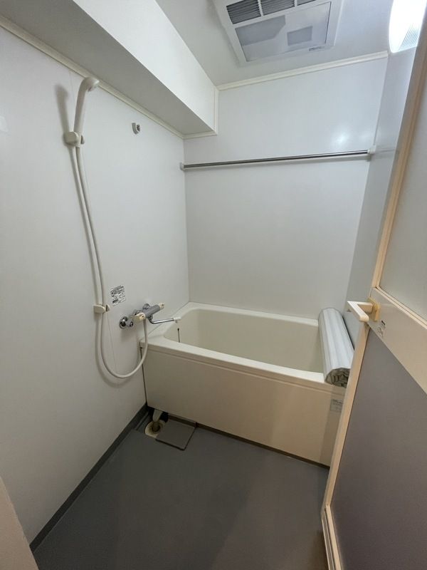 バス・シャワールーム　☆ゆったりくつろげるお風呂☆