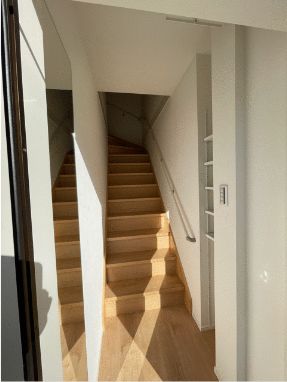 玄関　044-299-8985までお気軽にお電話下さい♪