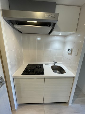 キッチン　(参考)同マンション他部屋の写真　反転