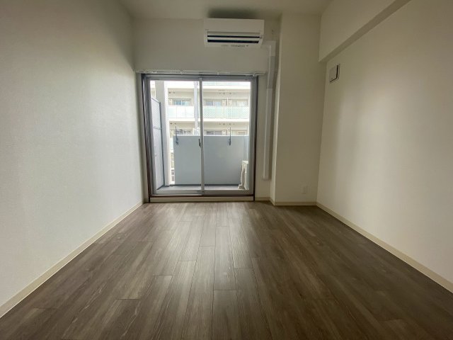 居室・リビング　カラーパターンが異なりますので、写真はイメージとなります。