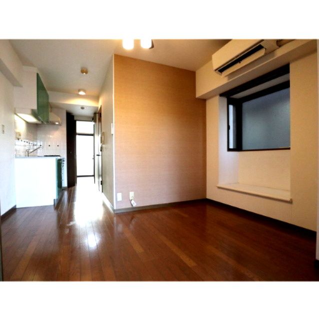 居室・リビング　ゆったり過ごせるダイニング♪