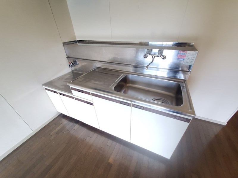 キッチン　他のお部屋の写真を使用しております。